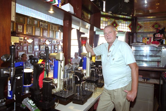 Sid Bickler is pictured pulling the last pint at the Brewery Tap in Sunderland in September 2000. Was it a favourite of yours?