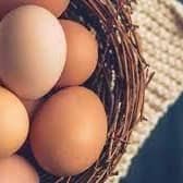 Eggs are naturally rich in vitamin B2 (riboflavin), vitamin B12, vitamin D, selenium and iodine.