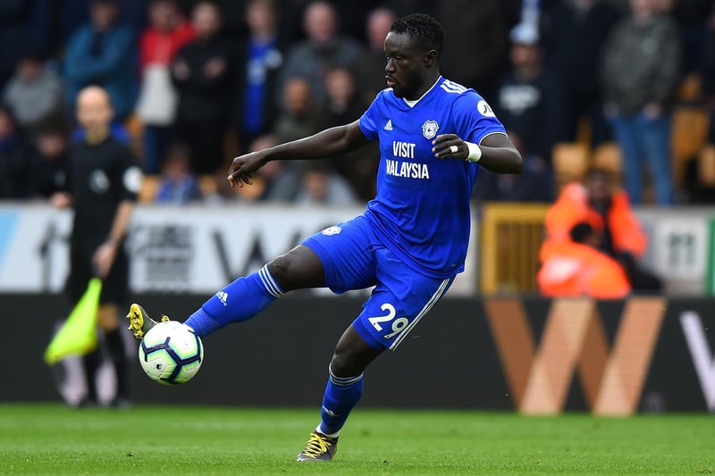 Huddersfield Town are still believed to be in with a chance of signing free agent striker Oumar Niasse, who was released by Everton last summer. Work permit issues are thought to have scuppered the club's attempts to sign him last month. (The 72)