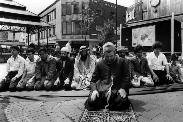 Muslim prayers, The Moor, 1987