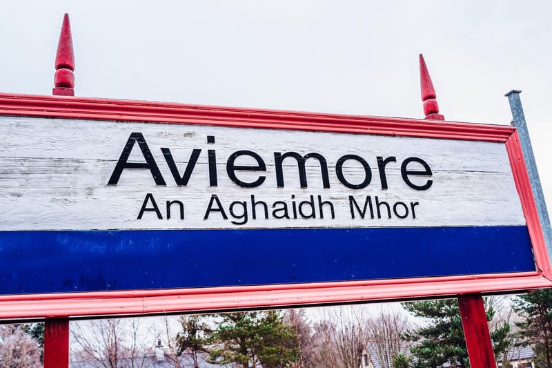 The bustling holiday resort town of Aviemore is the perfect base for exploring the mountains, lochs and forests of the Cairngorms National Park. Skiing in winter means it's a genuine year-round destination with all the high quality shops, accomodation, bars and restaurants you would expect.