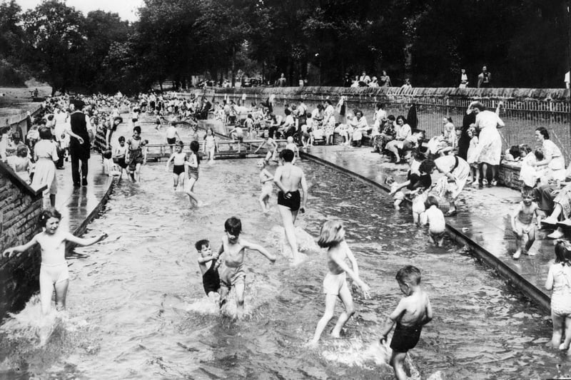 Paddling pools at Rivelin Park, Rivelin Valley Road, pictured in 1967. Ref no: u05220