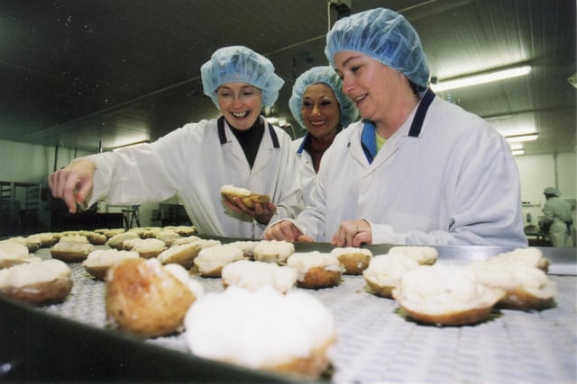 Gill Rosenberg (centre), Doncaster Chamber's Technology Challenge Project Manager, on tour of Conquest Foods factory in 2001