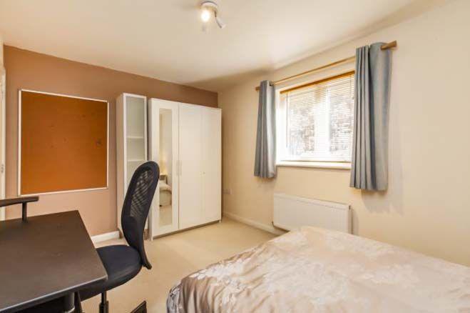 The two bedroom apartment has open plan living and a communal garden. For details visit https://www.purplebricks.co.uk/property-for-sale/2-bedroom-apartment-sheffield-820461
