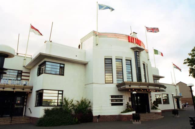 Exterior of the Art Deco Maybury roadhouse in Edinburgh, September 1993.