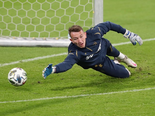 You join us in January, 2026, where Leeds United are in the middle of their sixth consecutive Premier League season. Ivan Meslier was sold to Brighton the previous summer, which saw the Whites snap up the Ukrainian stopper.