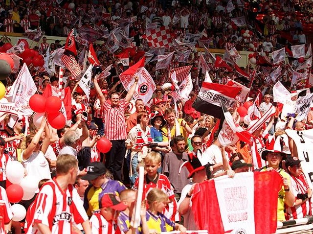 Blades fans at the Sheffield United v Crystal Palace match at Wembley on May 26, 1997