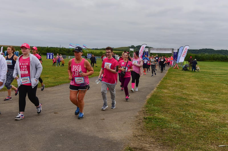 The Race for Life at Herrington Country Park made a welcome return for hundreds of runners.