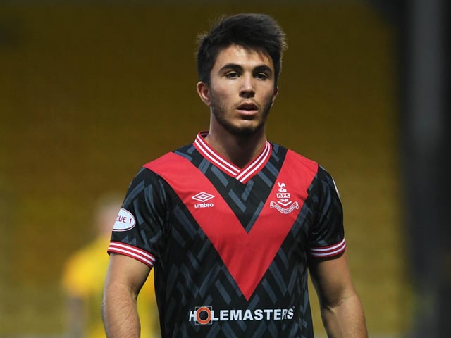 Airdrie star Thomas Robert, who has been linked with no fewer than seven clubs including Celtic, Rangers, Hearts, and Hibs could stay with the Diamonds until summer, according to his agent. (Daily Record)