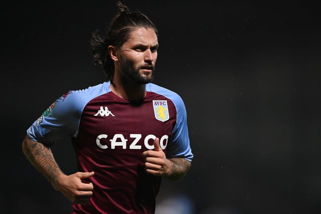 Ex-Nottingham Forest midfielder Henri Lansbury is said to have turned down a "pay-out" that would have seen him released from Aston Villa ahead of his contract's expiry. He made ten league appearances last season. (The Athletic)