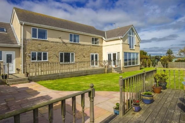 A stunning five bedroom detached home within a stone's throw of the beautiful beach.

Price: £595,000
Contact: Groves

Picture: Right Move