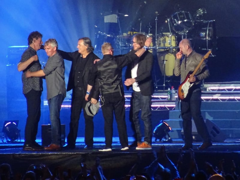 Formed on the Isle of Skye in 1973, Runrig are most well known for their song Loch Lomond.