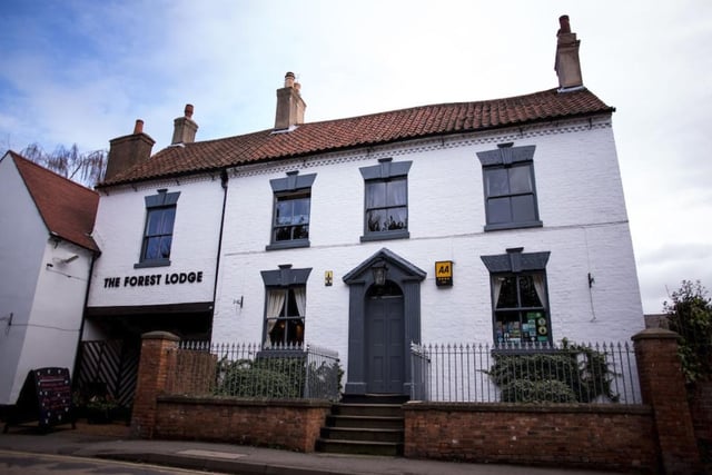 Forest Lodge Hotel, based in Unit 4 2 Church Street, Edwinstowe, Mansfield NG21 9QA, has a rating of 4.5 from 360 reviews.