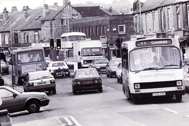 An Eager Beaver bus is amongst the busy traffic at Crookes in July 1990