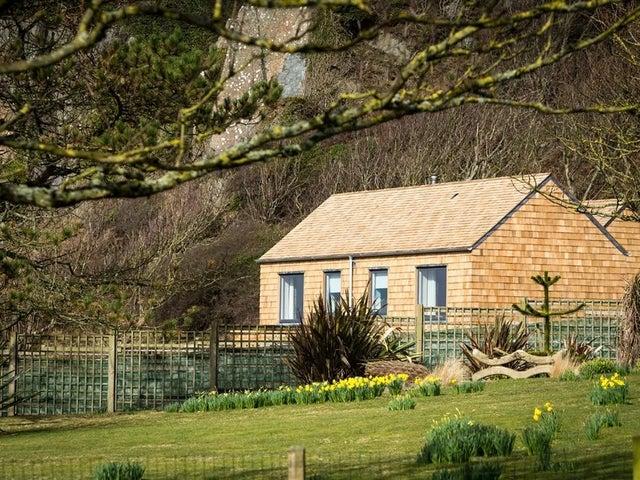 Part of award-winning Knockinaam Lodge, Shingle Cottage has wonderful views across the seas to Northern Ireland.