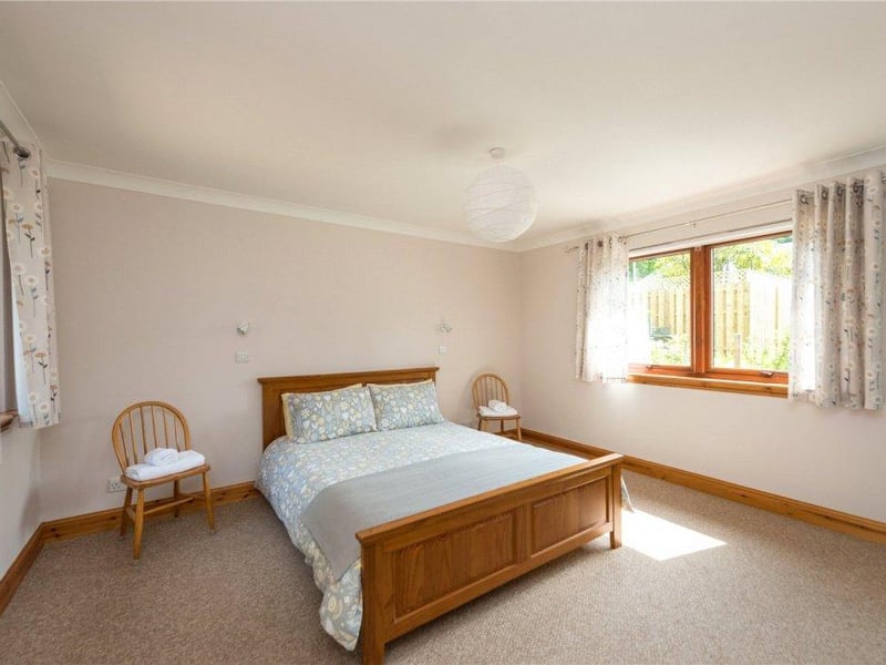 Ground floor bedroom.