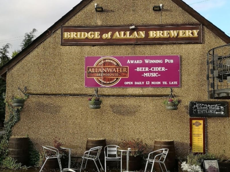 Allanwater Brewhouse offers visitors to Bridge of Allan a change to tour their brewery, followed by luch and tastings. There's also a beer garden and pub.