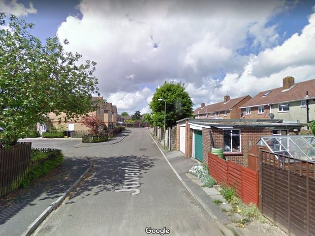 Players living in Juventu Road, Havant, with the postcode PO9 2HW, won £1,000 in the daily draw on May 15.