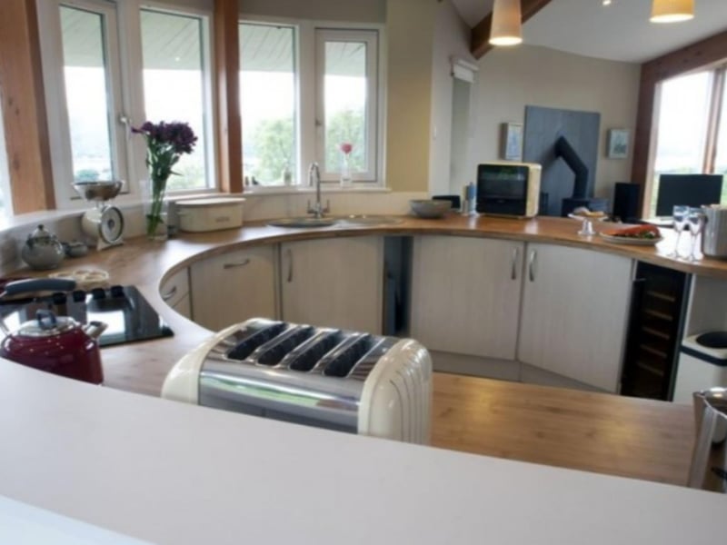 Both houses have well-equipped kitchens.