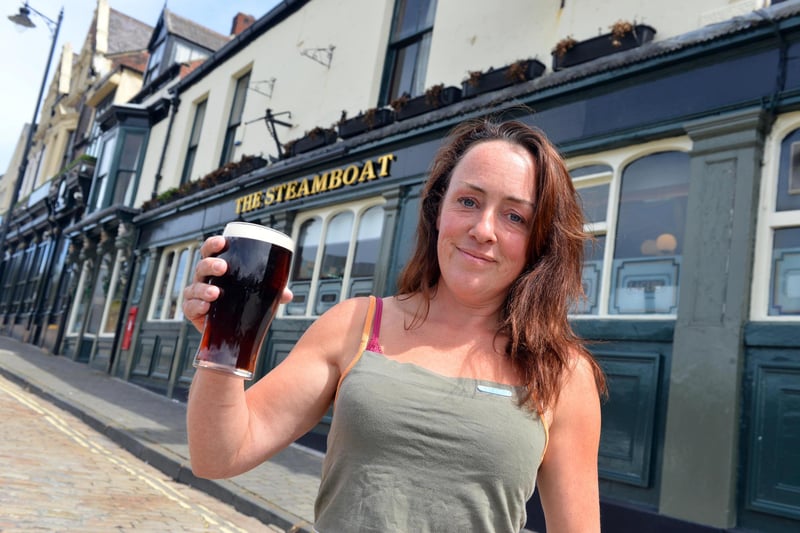 "Friendly 19th-c pub on cobbled corner with nine well kept oft-changing ales plus craft ales from near and far, a real cider and a wide and expanding range of spirits including
50 rums, snacks only plus coffee at quiet times," says the guide.
