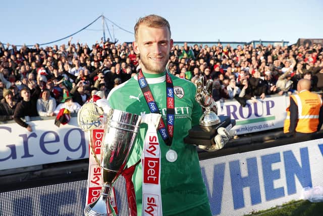 Former Barnsley goalkeeper Adam Davies is destined for Bramall Lane