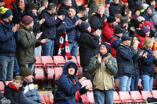 Sheffield United fans hold a round of applause in the 9th minute during the the Sky Bet Championship match against Swansea City for Blades fan Tom Collier who sadly died earlier this month aged 24.