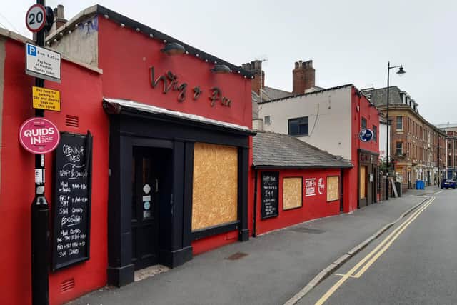 The Wig and Pen on Campo Lane, is boarded up.