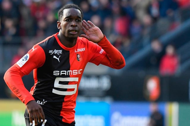 Manchester United are considering a move for Rennes midfielder Faitout Maouassa, a player Newcastle United tried to sign for £7m in January and remain interested in. (L’Equipe)