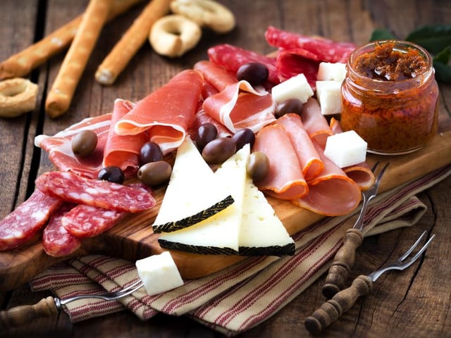 The Chalkboard is an independently run restaurant, which offers a wide range of food options, including brunches, sandwiches and cakes. They also offer ‘chalkboards’, which are a mix of meats from Italy, Spain and the UK. There’s also cheese, vegetarian and vegan chalkboards.