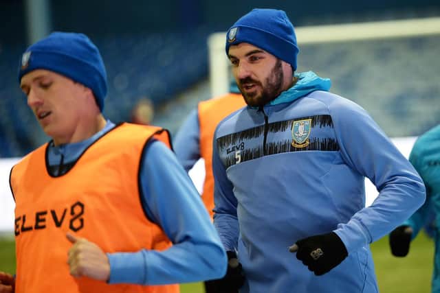 Sheffield Wednesday players have joined the club in helping supporters during the coronavirus crisis.