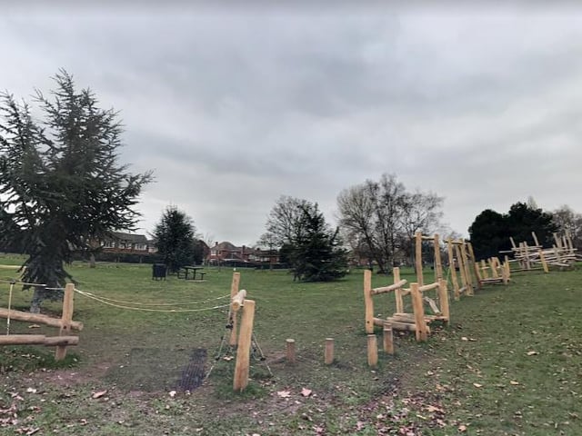 Sandall Park is one of Doncaster's best loved parks. The bank holiday weekend is an exceptional reason to meet some friends there and create more memories.