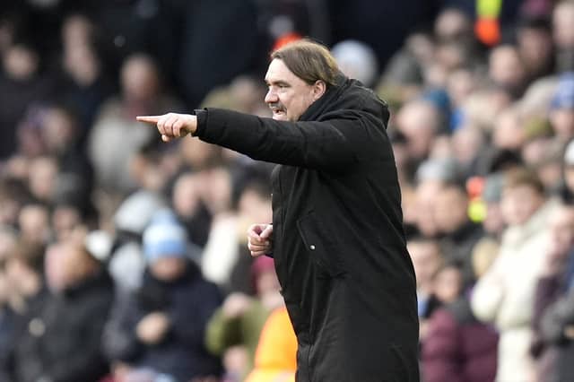 Let's see how Daniel Farke could line his Leeds United side up at Stamford Bridge.