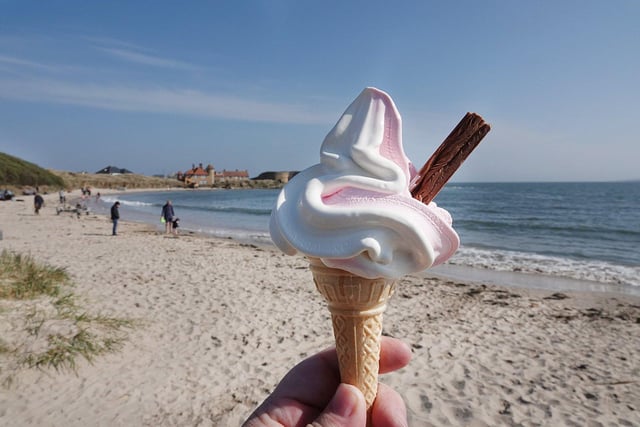 Easter 2019 was glorious - and just to prove the point our photographer Jane Coltman felt compelled to make the most of it while at Beadnell - it would have been rude not to - wouldn't it?