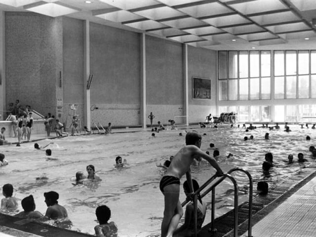 Sheaf Valley Swimming Baths, on Harmer Lane, Sheffield, in August 1985. A mural by the disgraced TV presenter Rolf Harris, who opened the baths in 1972, is visible on the wall