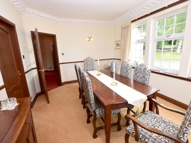 Dining room.