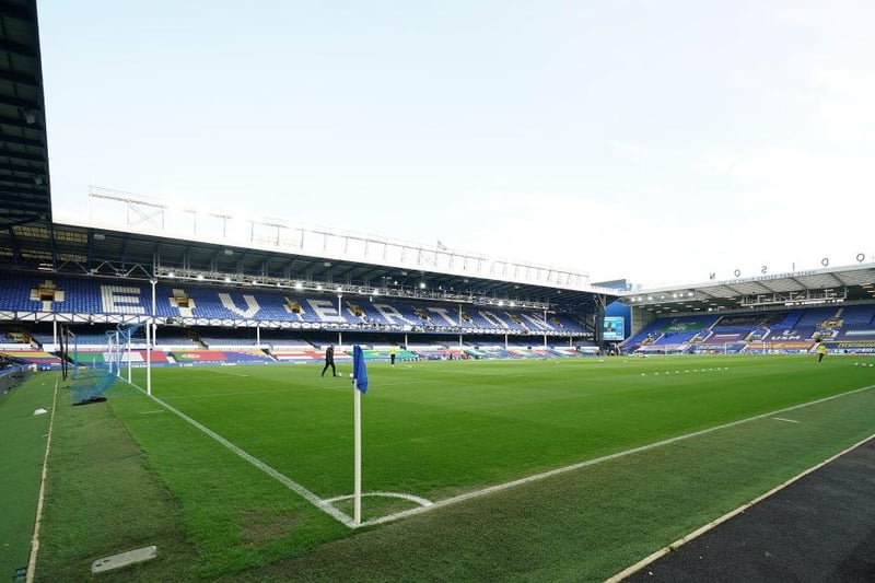 The estimated distance between St James’s Park and Goodison Park is 142 miles.