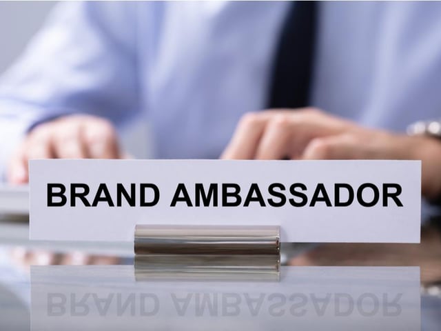Median hourly salary: £9.96. Companies hiring: WDS, Fizz and Lumina Scents