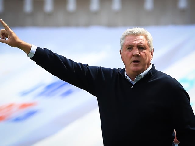 Current odds: 8/1. Number of games in charge: 45.