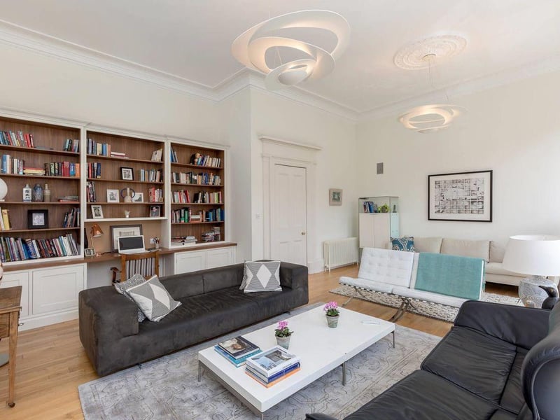 Drawing room.