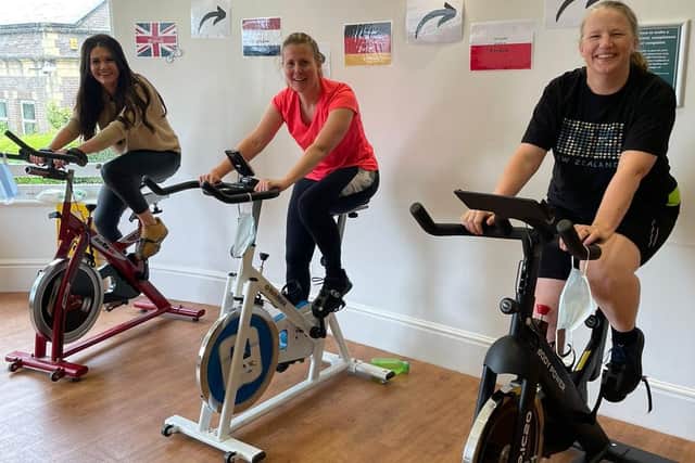 At Thornbury Hospital, staff and doctors also participated in a 48-hour cycling challenge to cover the distance from Sheffield to Kyiv