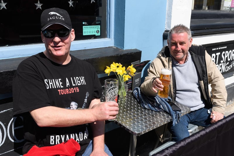Pictured is: Chris Cassidy and And Dolphin out the Royal Albert, Albert Rd, Southsea.

Picture: Keith Woodland (240421-37)