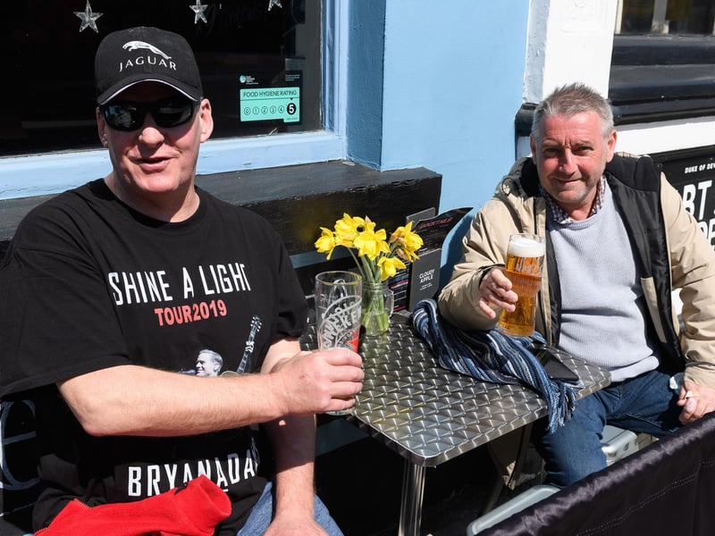 Pictured is: Chris Cassidy and And Dolphin out the Royal Albert, Albert Rd, Southsea.
Picture: Keith Woodland (240421-37)