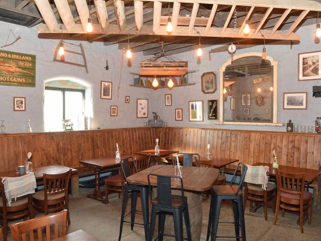 The Hardwick Inn dates back to the 16th century was built with locally quarried sandstone,