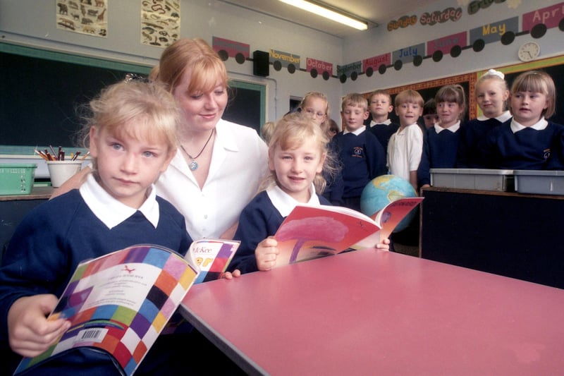 New teacher Vickie Lumsdon with new starters at Quarry View Junior School in September 1998. Can you spot someone you know?