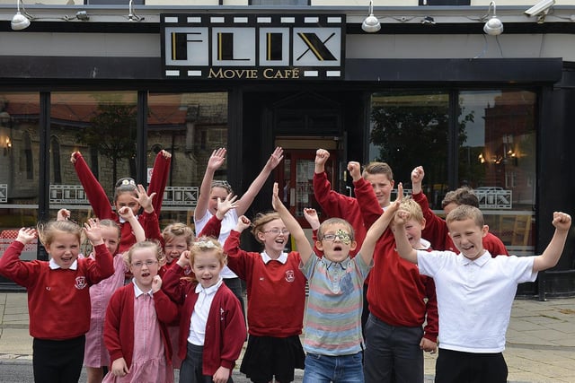 West View Primary school 100% attenders lined up for this photo outside Flix Movie Cafe. Does this bring back great memories from 2015?