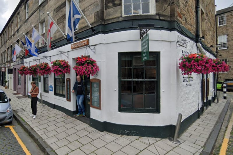 A popular spot for thirsty rugby fans after Murrayfield Internationals, Teuchters has a great choice of predominantly scottish beers including four permanent and one guest cask ales, two rotating guest and nine permanent keg lines, alongside bottled beers from Williams Brothers.