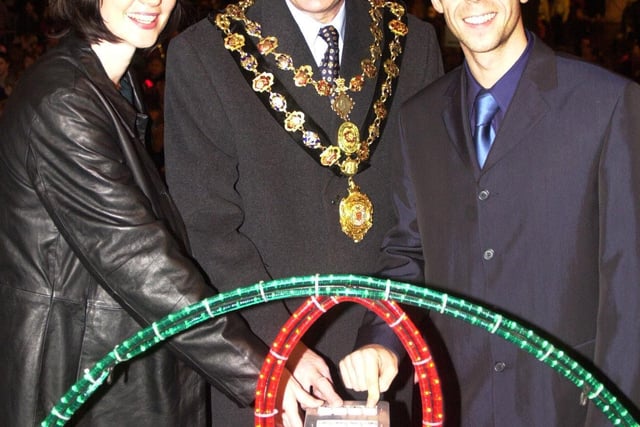 Switching on the lights at Chesterfield in 2000 where ex Hollyoaks star Lisa Williamson and ex Coronation Street star Nick Cochrane who are both in the panto Alladin at the Pomegranate Theatre Chesterfield, With Chesterfield Mayor councillor Mick Leverton at the switch on in the Market Square.
