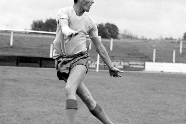 The Pinxton born striker made a name for himself with Mansfield Town after scoring 40 times during 98 appearances for the club between 1958 and 1964. It earned him a move to Chesterfield, where he also did the business. Hollett scored 62 times for Chesterfield over four successful seasons.