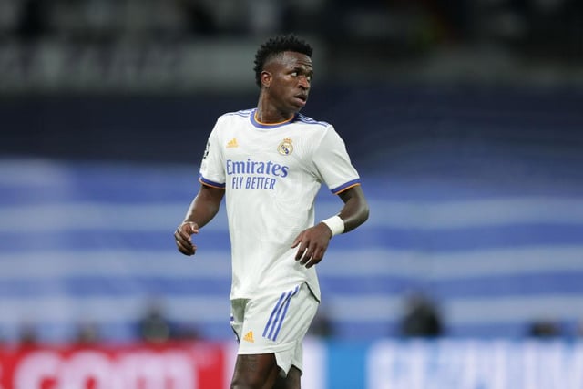 Real Madrid forward Vinicius Junior has turned down a bumper contract offer from Manchester United to prolong his stay at the Bernabeu. (El Nacional)

(Photo by Gonzalo Arroyo Moreno/Getty Images)