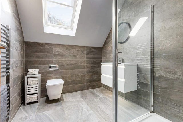 Another beautifully turned out en-suite so there will be no queues for the bathroom in this house!